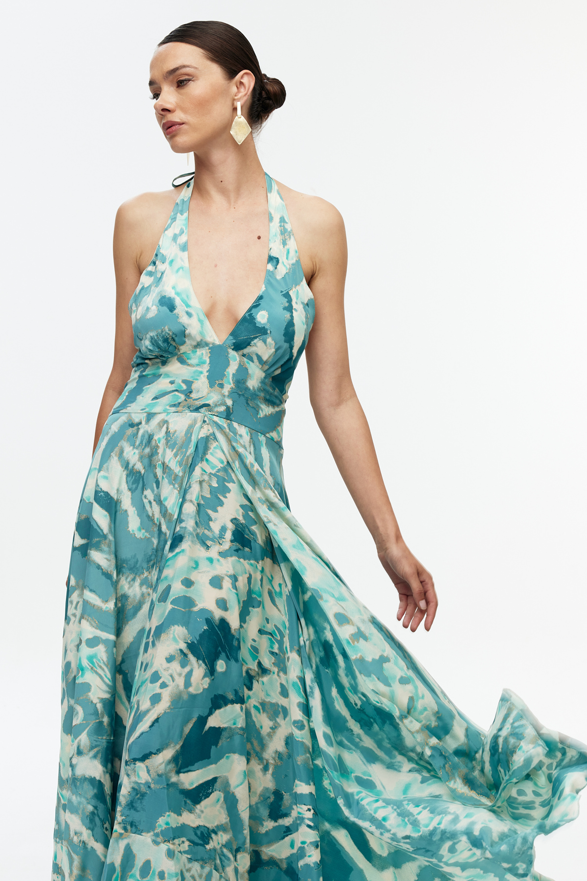 Halter yaka desenli maxi elbise