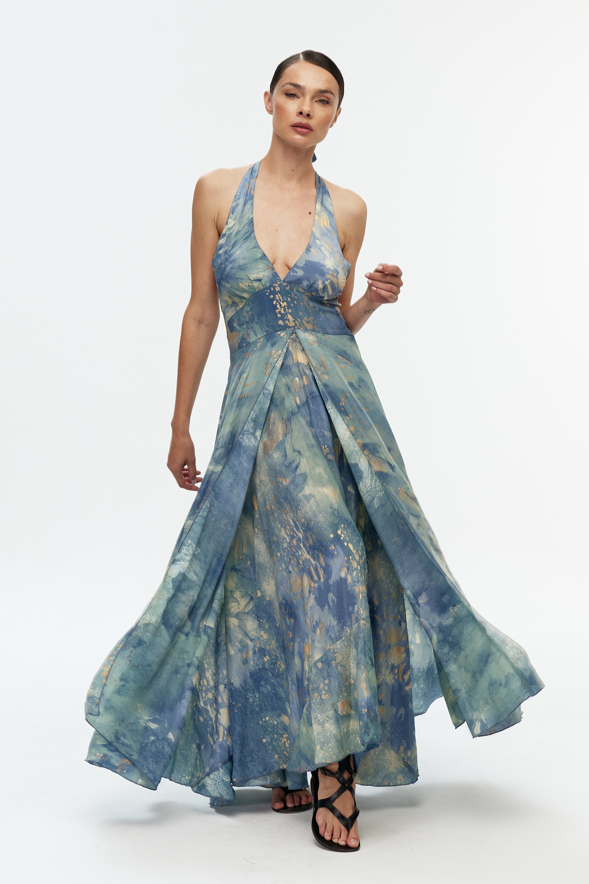 Halter yaka desenli maxi elbise