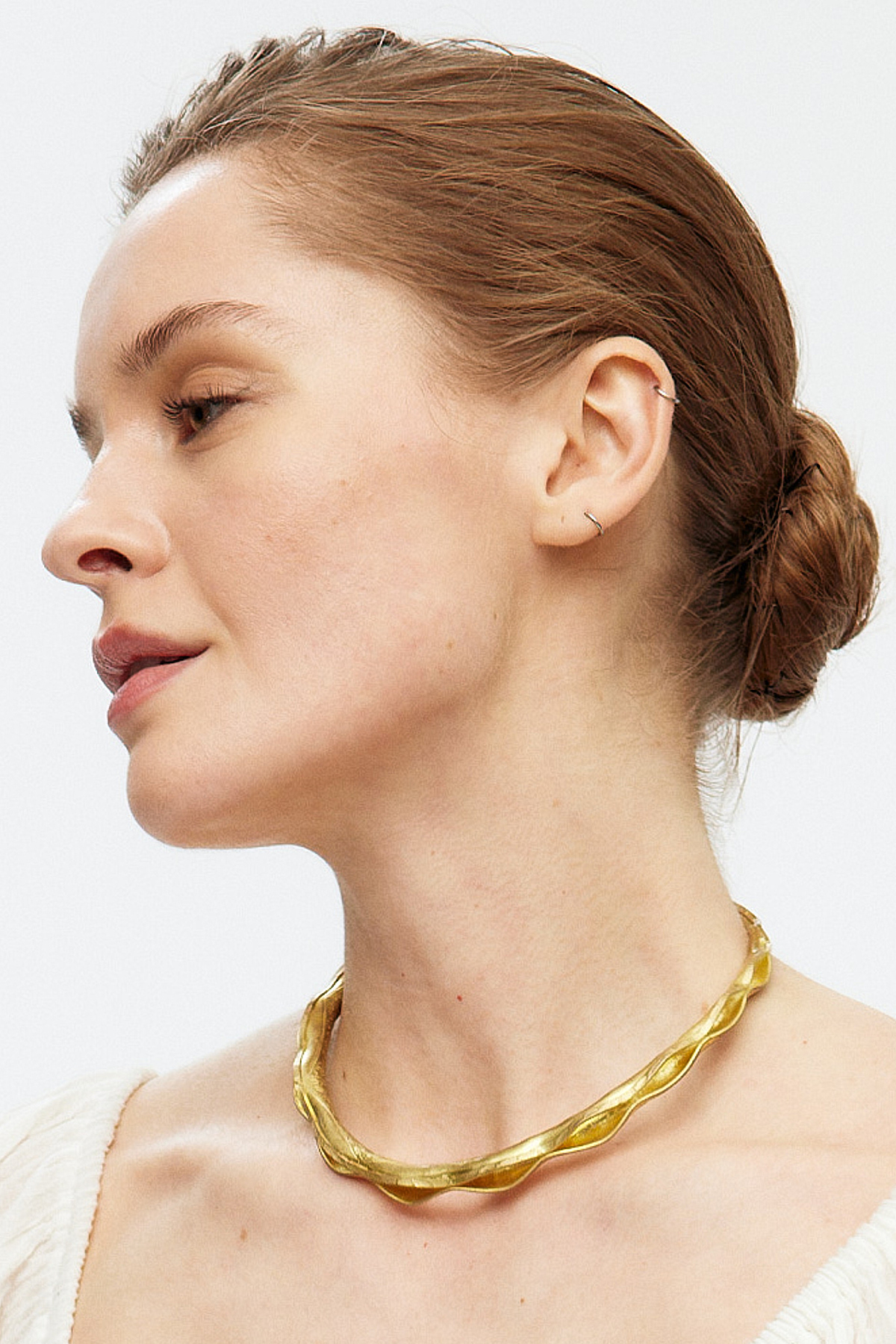 Burgu altın choker